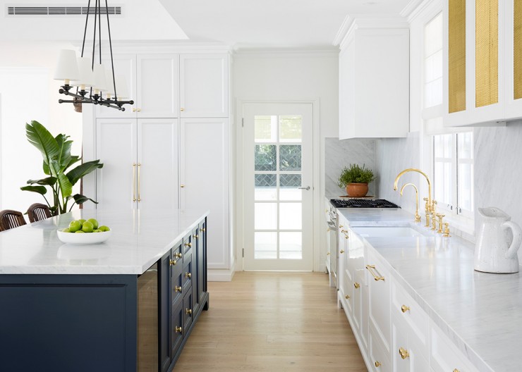 Từ yếu tố vật liệu đến kiểu dáng nội thất cần được xem xét lựa chọn phù hợp để bạn đỡ tốn thời gian và công sức dọn dẹp phòng bếp.