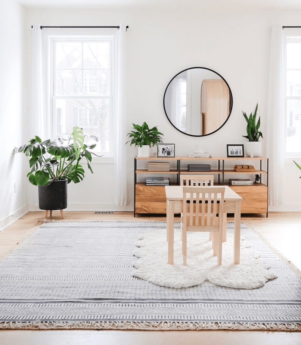 Cách tốt nhất để bắt đầu thiết kế căn hộ kiểu này là tinh giản những vật dụng, nội thất mà bạn không thực sự cần.