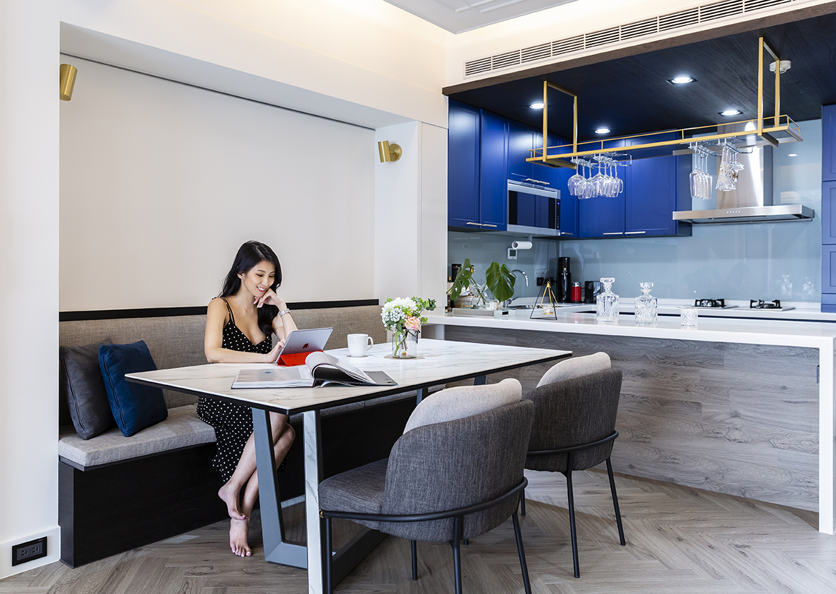 Thăm căn hộ của nữ blogger thời trang xinh đẹp, quyến rũ như… chính chủ nhân của nó