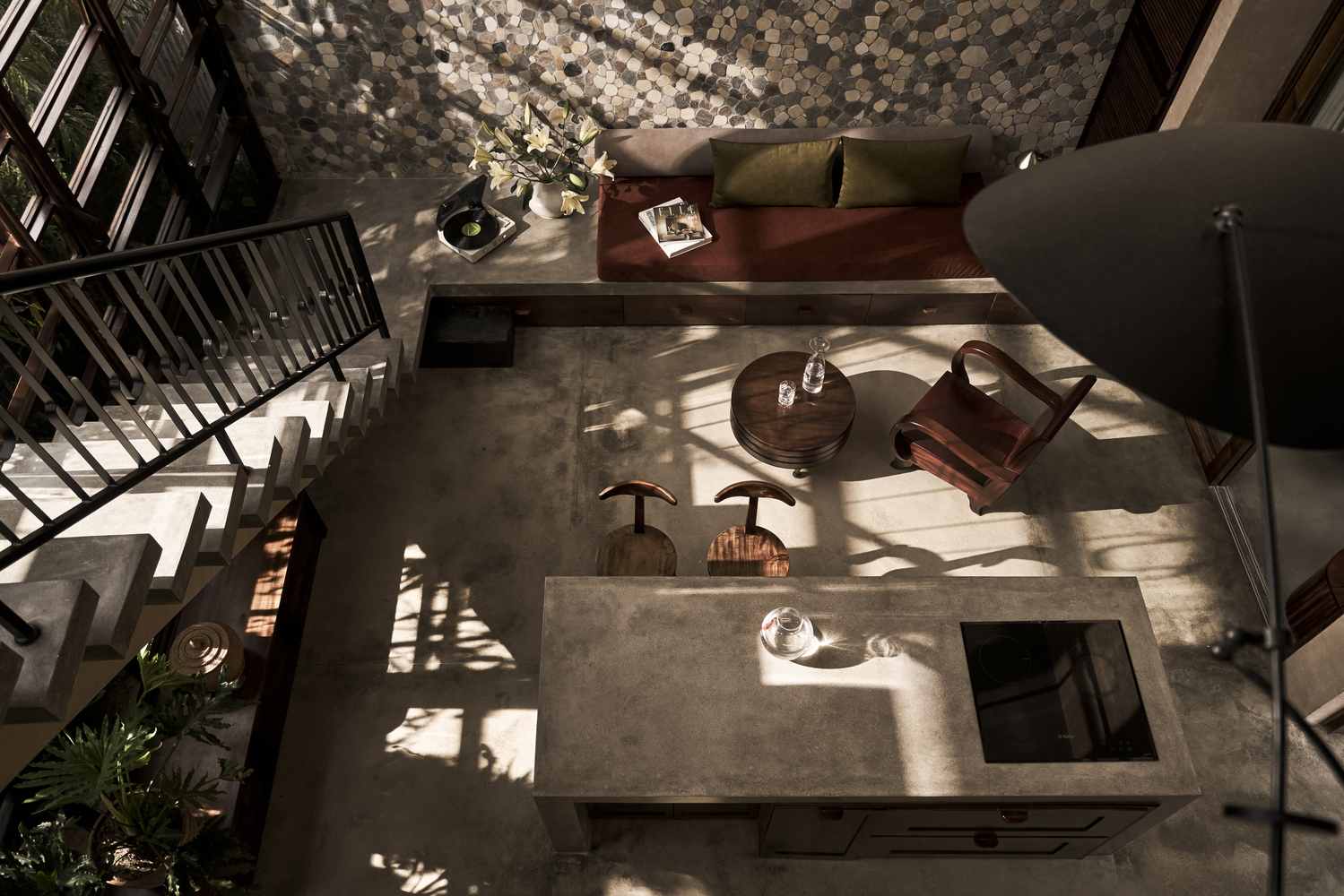 Người con xứ Huế xây ngôi nhà hoài cổ, an yên với mái ngói bằng đất sét đậm chất làng quê dành tặng  - Ảnh 5