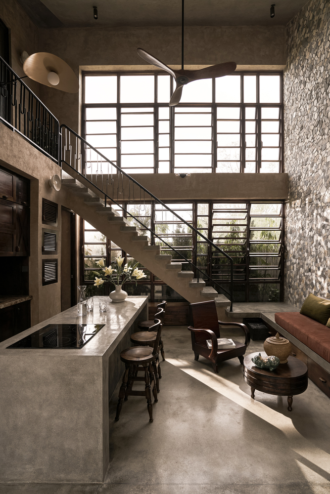 Người con xứ Huế xây ngôi nhà hoài cổ, an yên với mái ngói bằng đất sét đậm chất làng quê dành tặng  - Ảnh 7