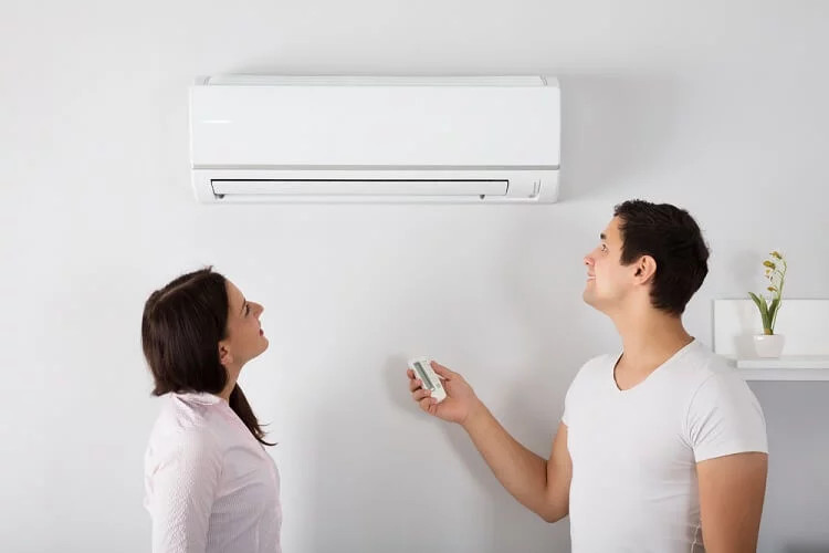 Điều hòa vẫn hoạt động nhưng không mát, có cần phải thay gas không? - Ảnh 1