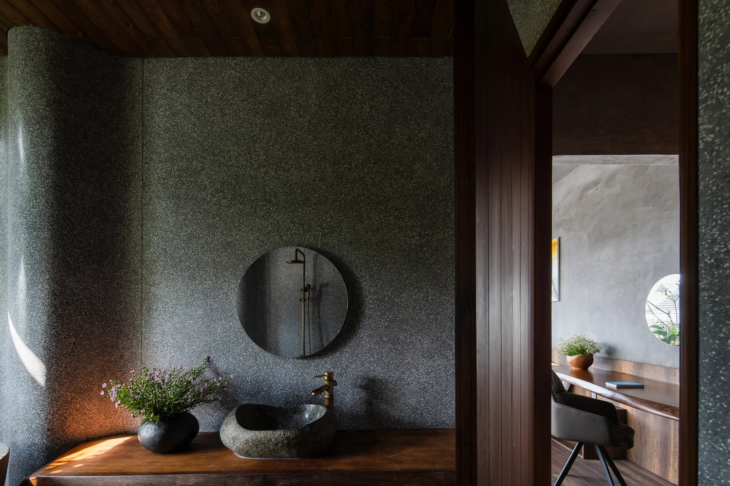 Hoa's House: Ngôi nhà 