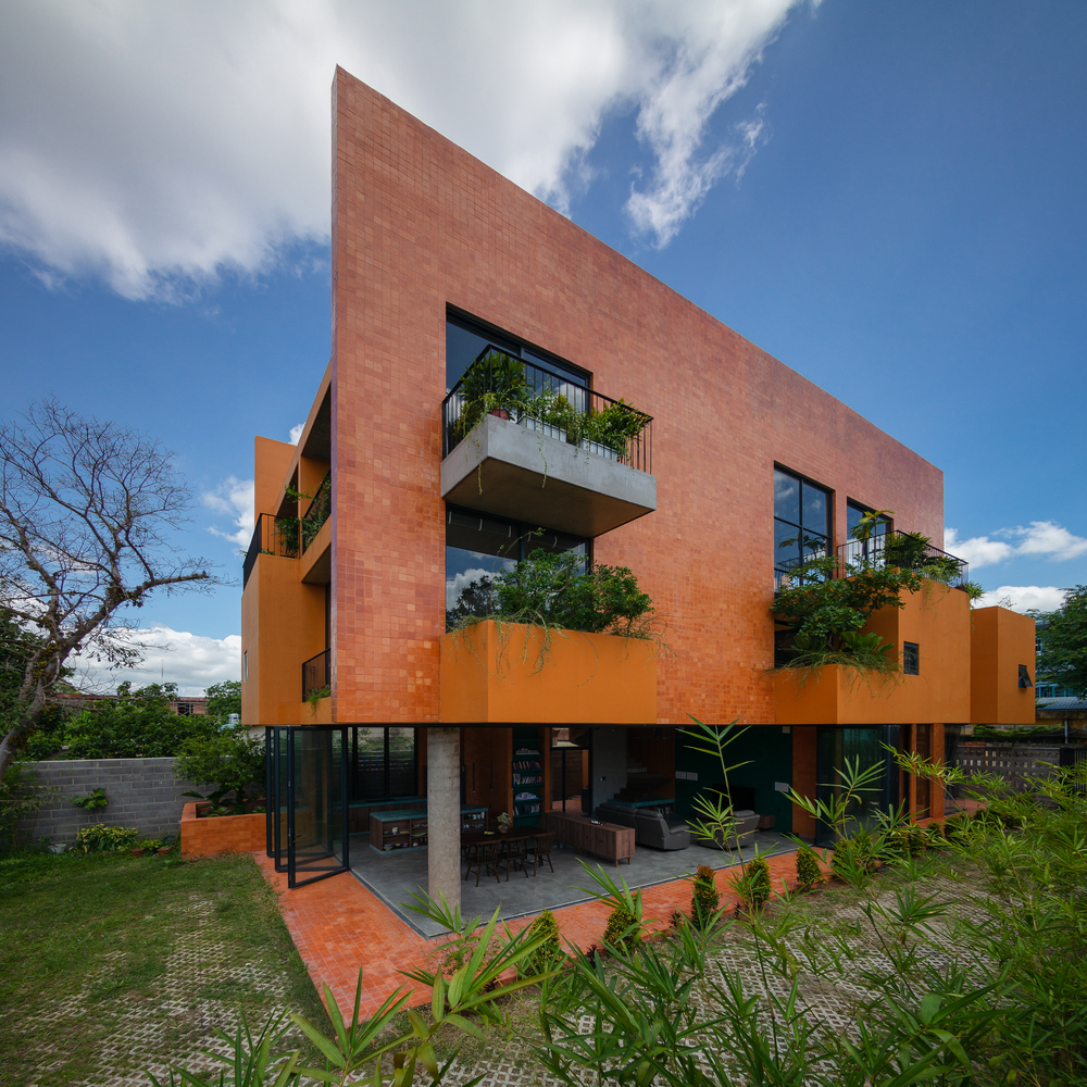 DI House, công trình nhà ở “tuy 2 mà 1” với mặt tiền sắc cam ấm áp tại Củ Chi, ngoại ô Sài Gòn - Ảnh 4