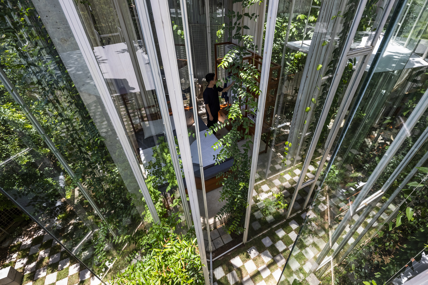 Labri House, ngôi nhà an yên như “khu rừng thu nhỏ” của cặp vợ chồng an dưỡng tuổi già tại Huế - Ảnh 16