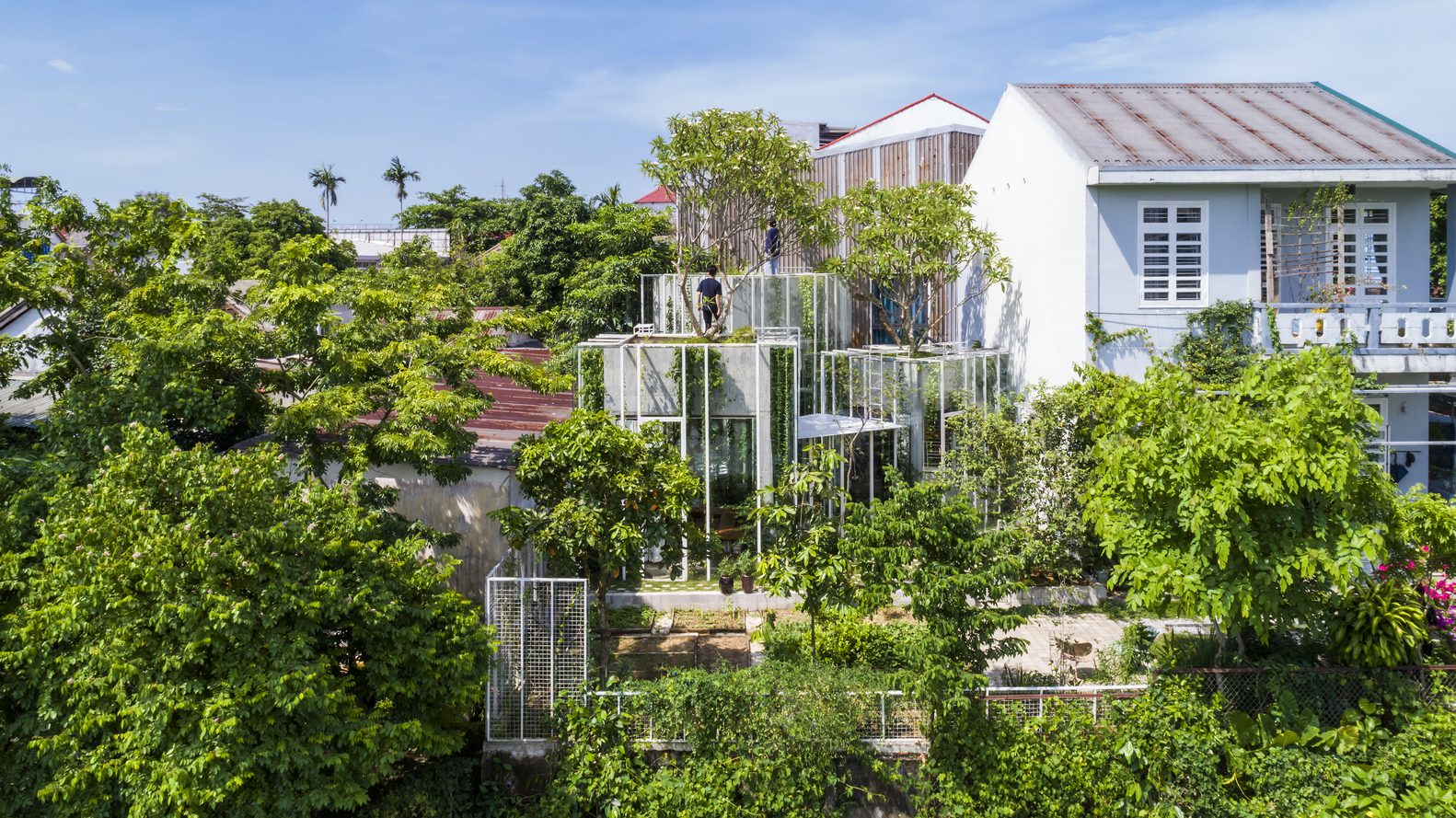Labri House, ngôi nhà an yên như “khu rừng thu nhỏ” của cặp vợ chồng an dưỡng tuổi già tại Huế - Ảnh 20