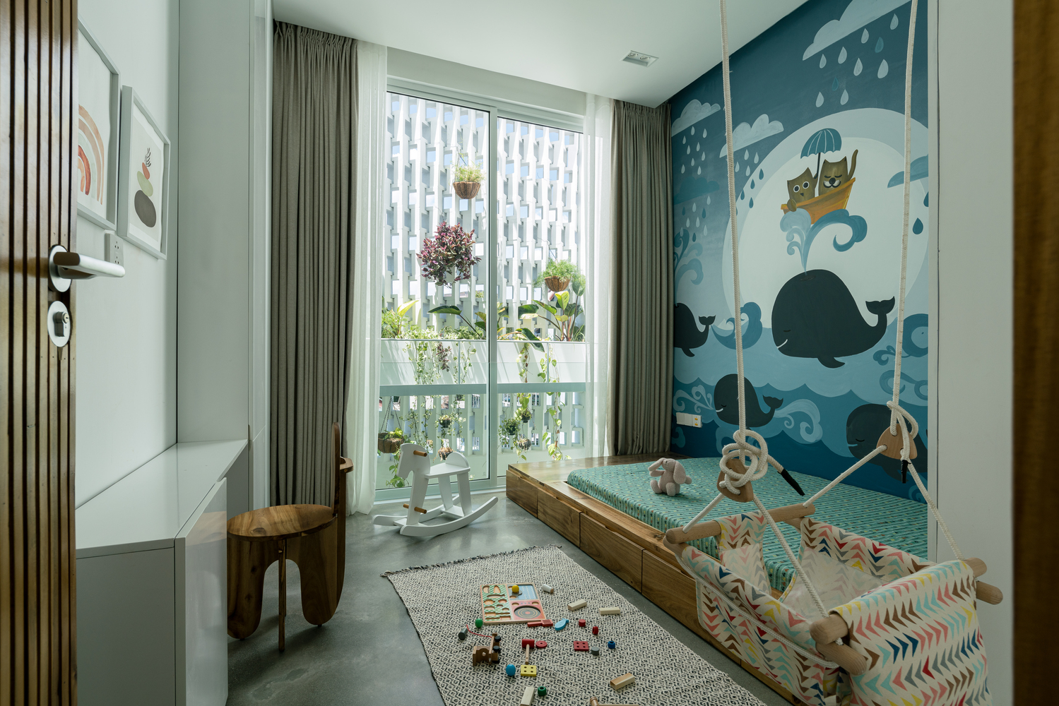 Ngôi nhà xứ Huế mộng mơ với ban công và sân thượng rợp bóng cây xanh, góc nào cũng chill hết nấc - Ảnh 19