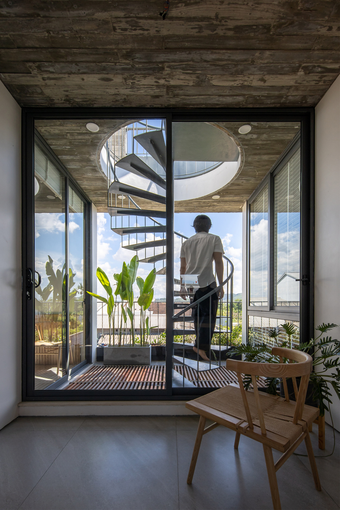 TA House, ngôi nhà xứ Huế ngập tràn ánh nắng, gió trời và cây xanh tươi mát suốt bốn mùa - Ảnh 10