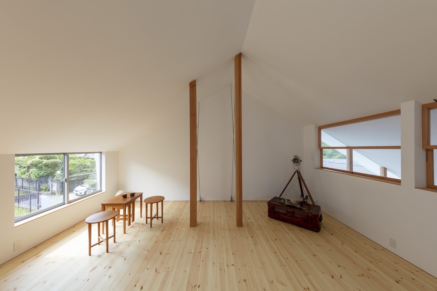 Ngôi nhà thiết kế theo phong cách tối giản nhưng xinh xắn và đa năng của gia đình trẻ người Nhật - Ảnh 13