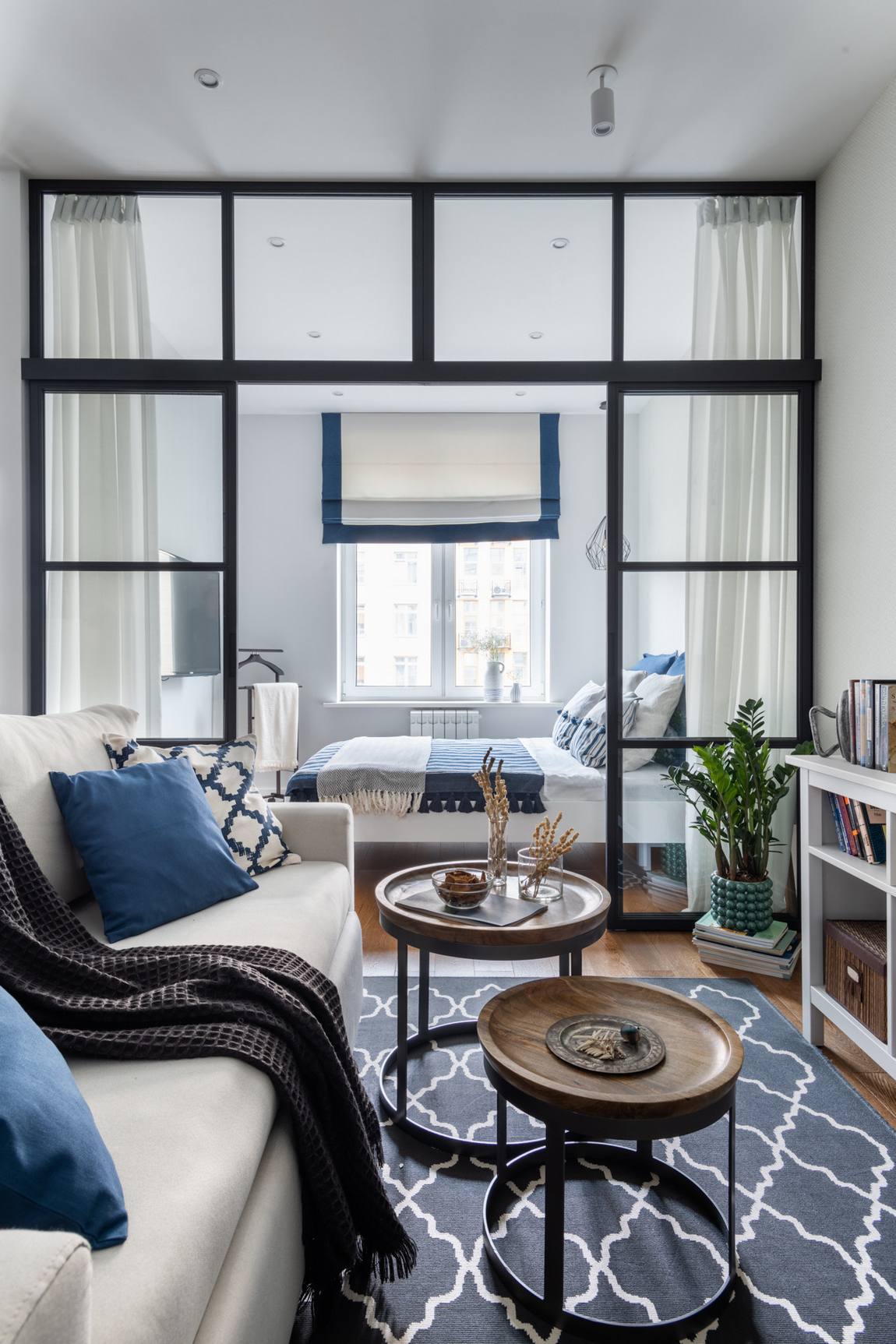Cải tạo căn hộ 46m² với nội thất màu xanh lam cho vẻ đẹp yên bình, tinh tế của cặp vợ chồng son - Ảnh 13