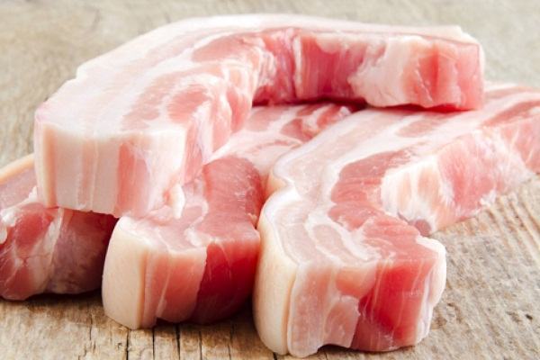 Thịt ba chỉ xen lẫn lớp nạc lớp mỡ khi chế biến món ăn sẽ giúp mang lại cảm giác ngon miệng hơn.