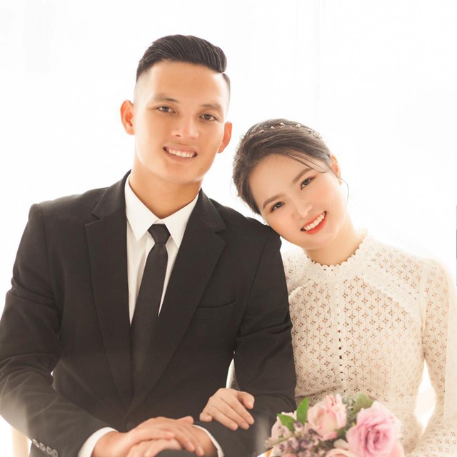 Đám cưới của đội trưởng CLB Sông Lam Nghệ An được người hâm mộ đặc biệt quan tâm.