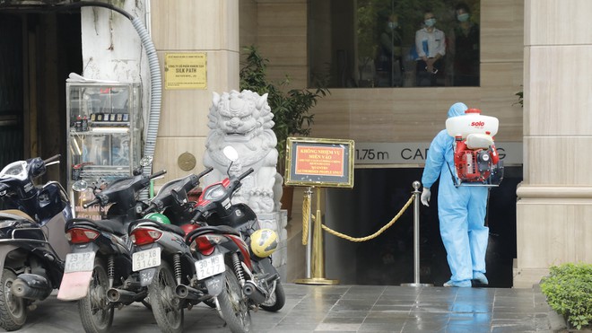 Bệnh nhân nhiễm Covid-19 là người đang cách ly tại khách sạn ở Hàng Bông.