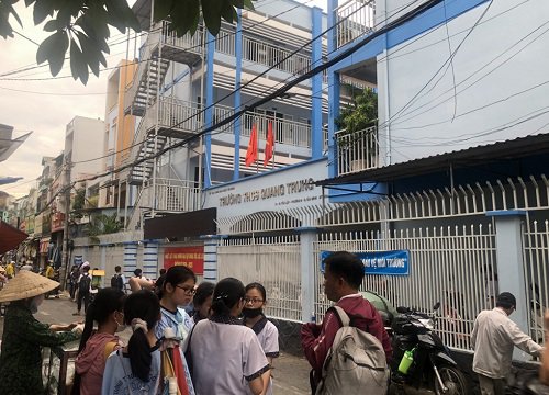 Chửi học sinh