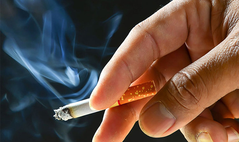 Bệnh nhân cho biết một ngày anh hút trung bình 7 điếu thuốc.