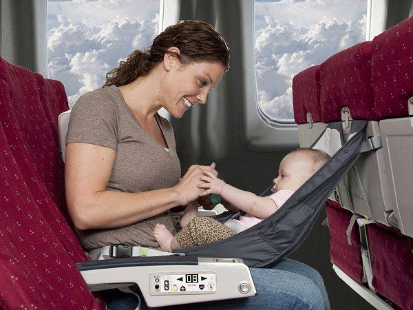 Các hãng bay sẽ chuẩn bị nôi cho các bé nếu như cha mẹ yêu cầu.