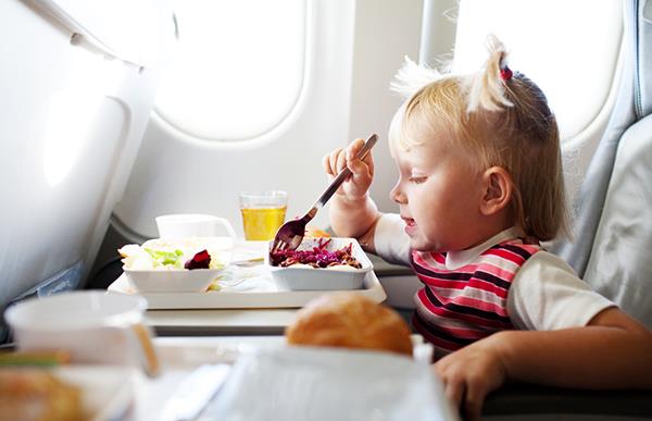 Các suất ăn đặc biệt cũng được hãng hàng không chuẩn bị cho các bé.