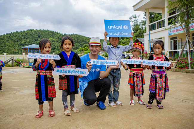 Xuân Bắc được chọn làm đại sứ thiện chí của UNICEF về nước sạch và vệ sinh môi trường năm 2010.