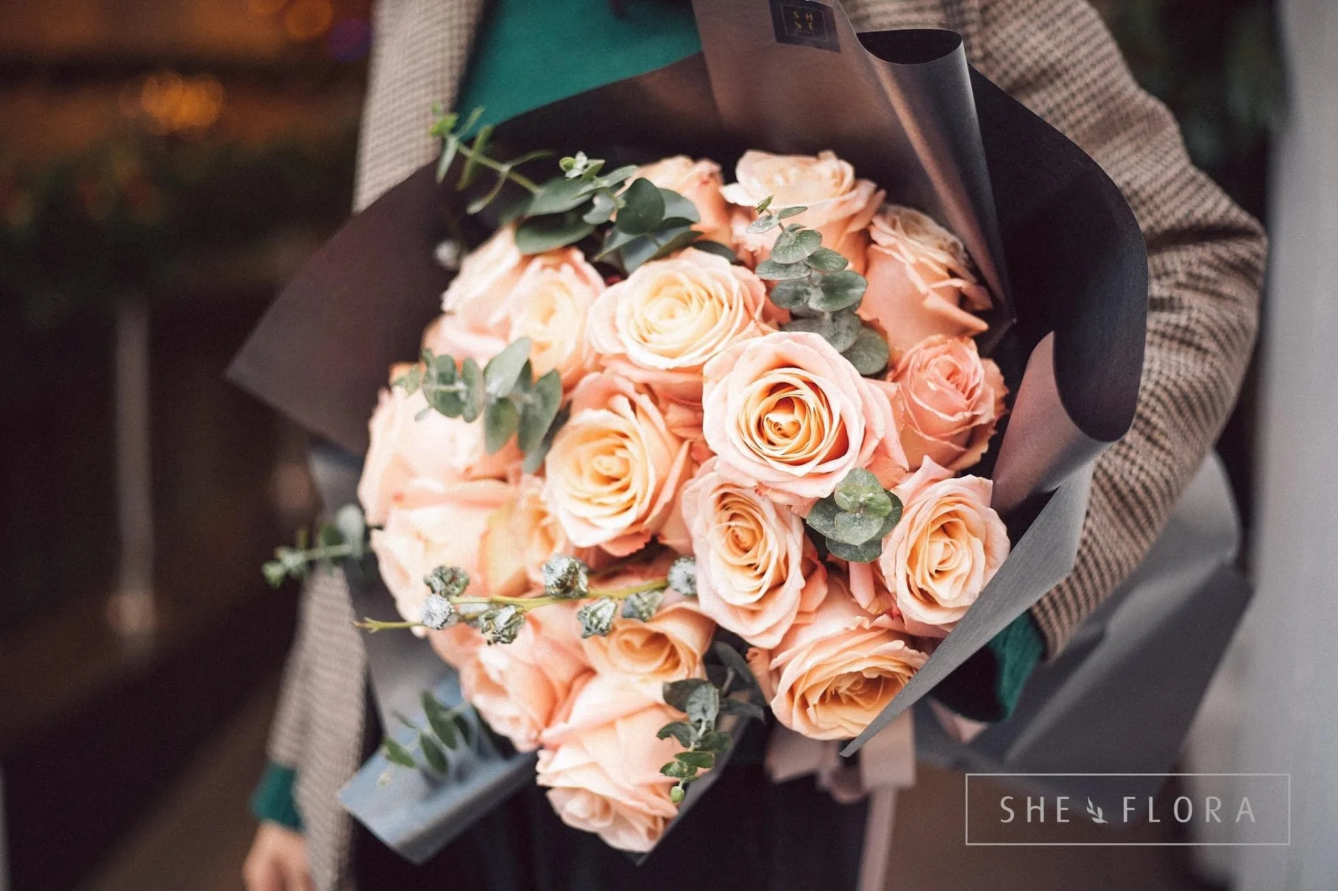 Các cửa hàng hoa Valentine ở Hà Nội và Sài Gòn - Ảnh 1