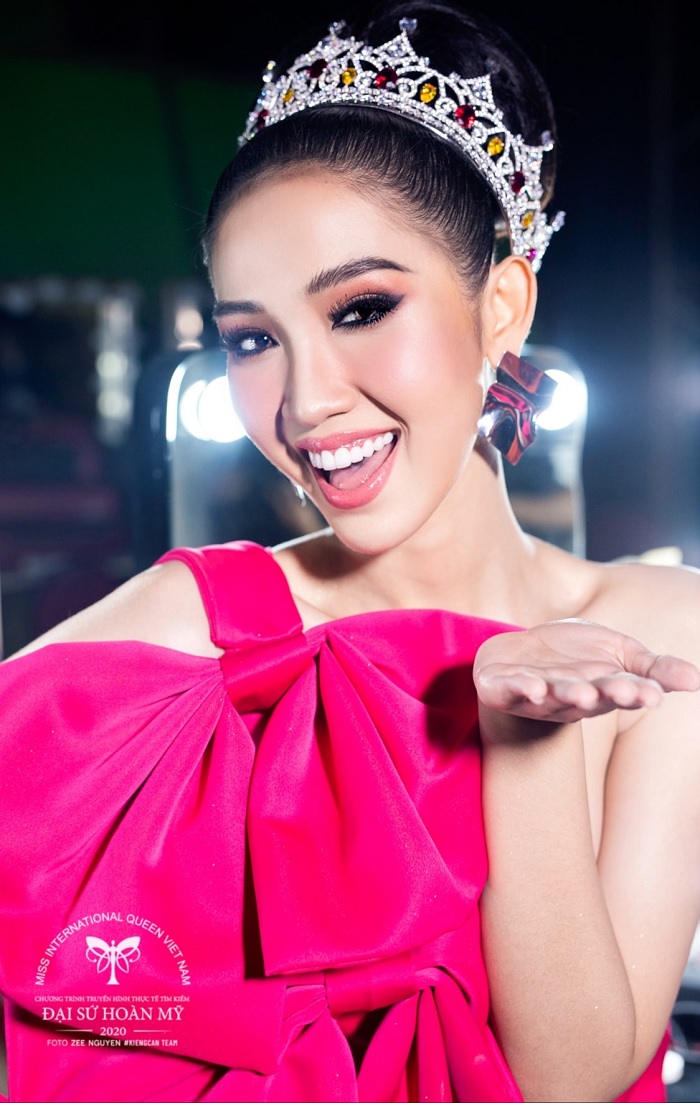 Đỗ Nhật Hà từng đại diện Việt Nam đến với cuộc thi nhan sắc Miss International Queen 2020.