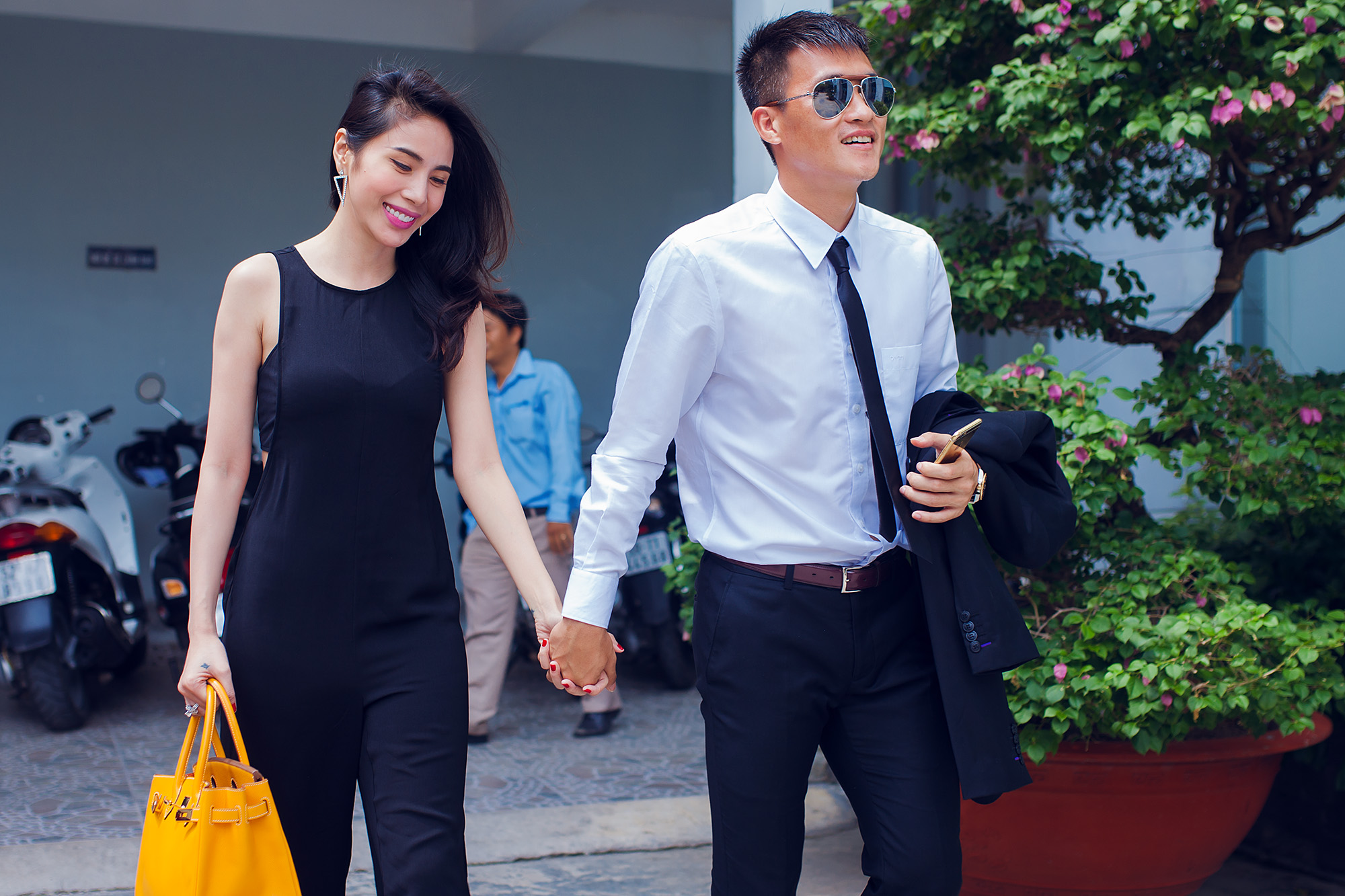 Học cách mặc vest, đeo cà vạt chuẩn như Công Vinh - chồng Thủy Tiên