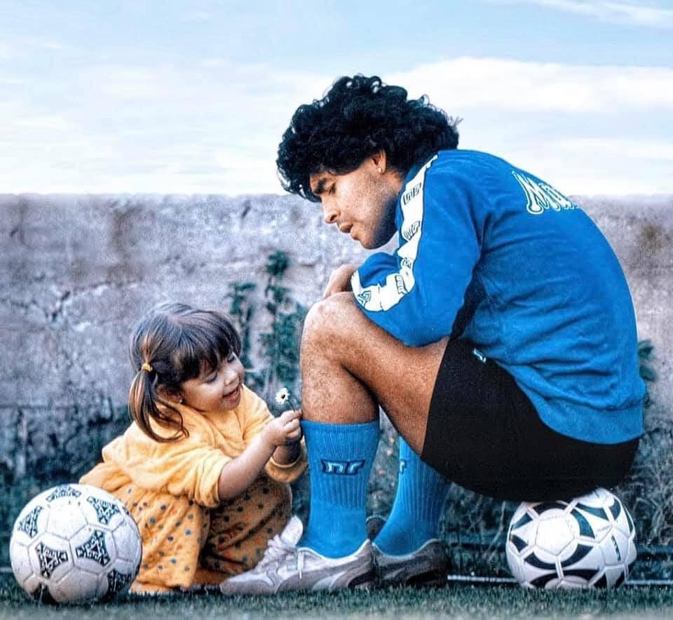 Cô ấy là cô gái đã giúp Maradona huyền thoại thoát khỏi ma túy.