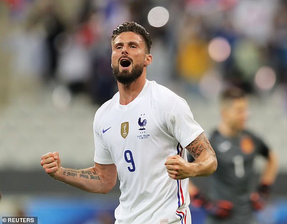Vui cùng EURO: Cầu thủ nào đang chơi tại EURO 2020 ghi được nhiều bàn thắng nhất vào lưới ĐT Việt Nam?