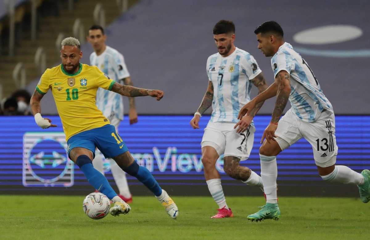 Neymar và những vũ công samba áo vàng bất lực trong việc tìm kiếm bàn thắng gỡ hòa