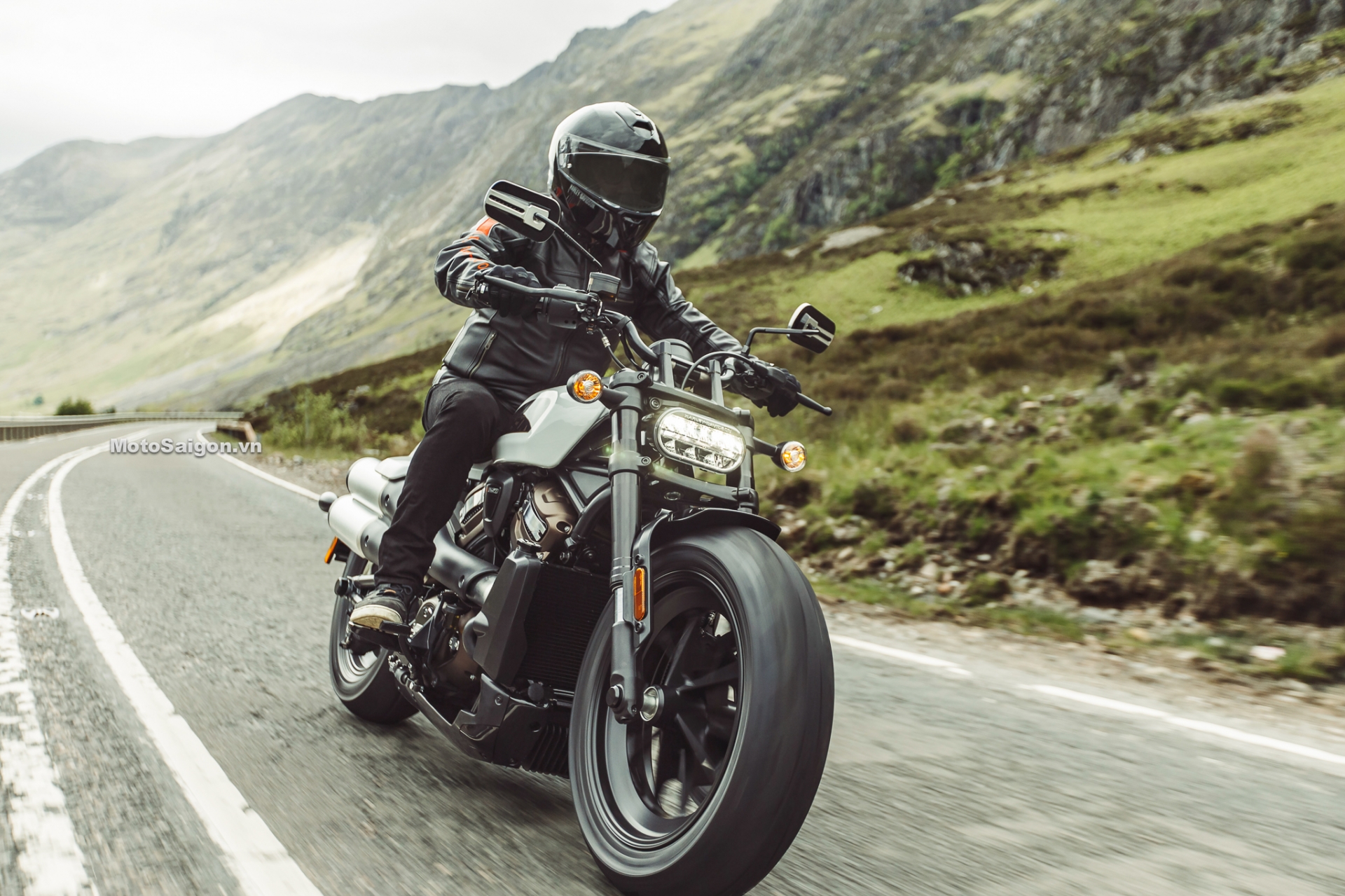 Harley-Davidson Sportster S 2021 sẽ về Việt Nam trong tháng 8 tới,