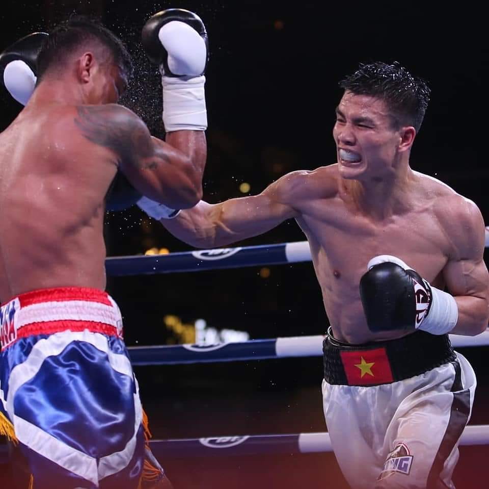 Tay đấm Nguyễn Văn Đương của Việt Nam vào tứ kết boxing nam hạng 52-57 kg