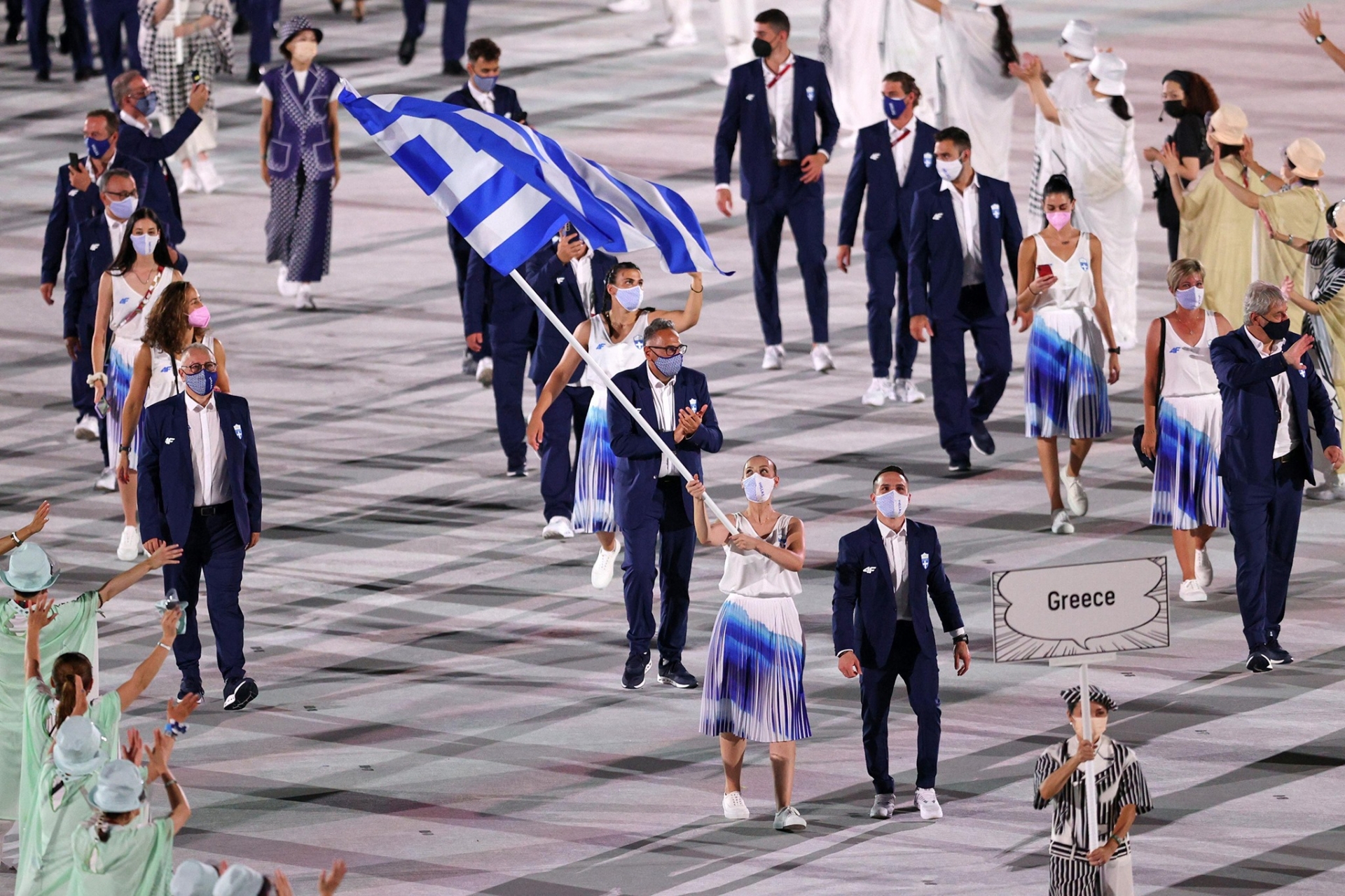 Đoàn VĐV Hy Lạp mở màn diễu hành, Hy Lạp là nơi sản sinh ra Olympic