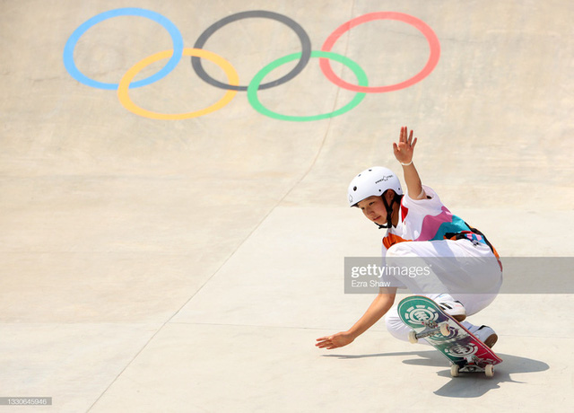Nữ VĐV 13 tuổi giành huy chương vàng Olympic Tokyo 2020 - Ảnh 2