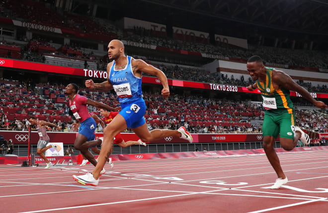 Lamont Marcell Jacobs  - VĐV của Italia giành huy chương vàng nội dung chạy 100m nam Olympic Tokyo 2020 với thành tích 9 giây 80
