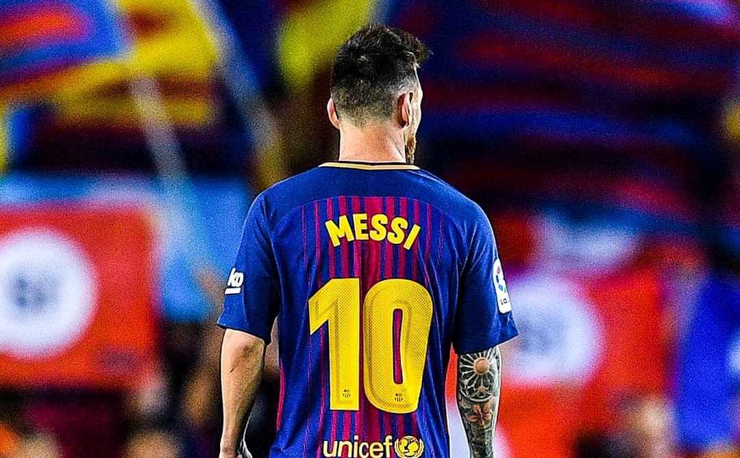 Messi chia tay Barca 