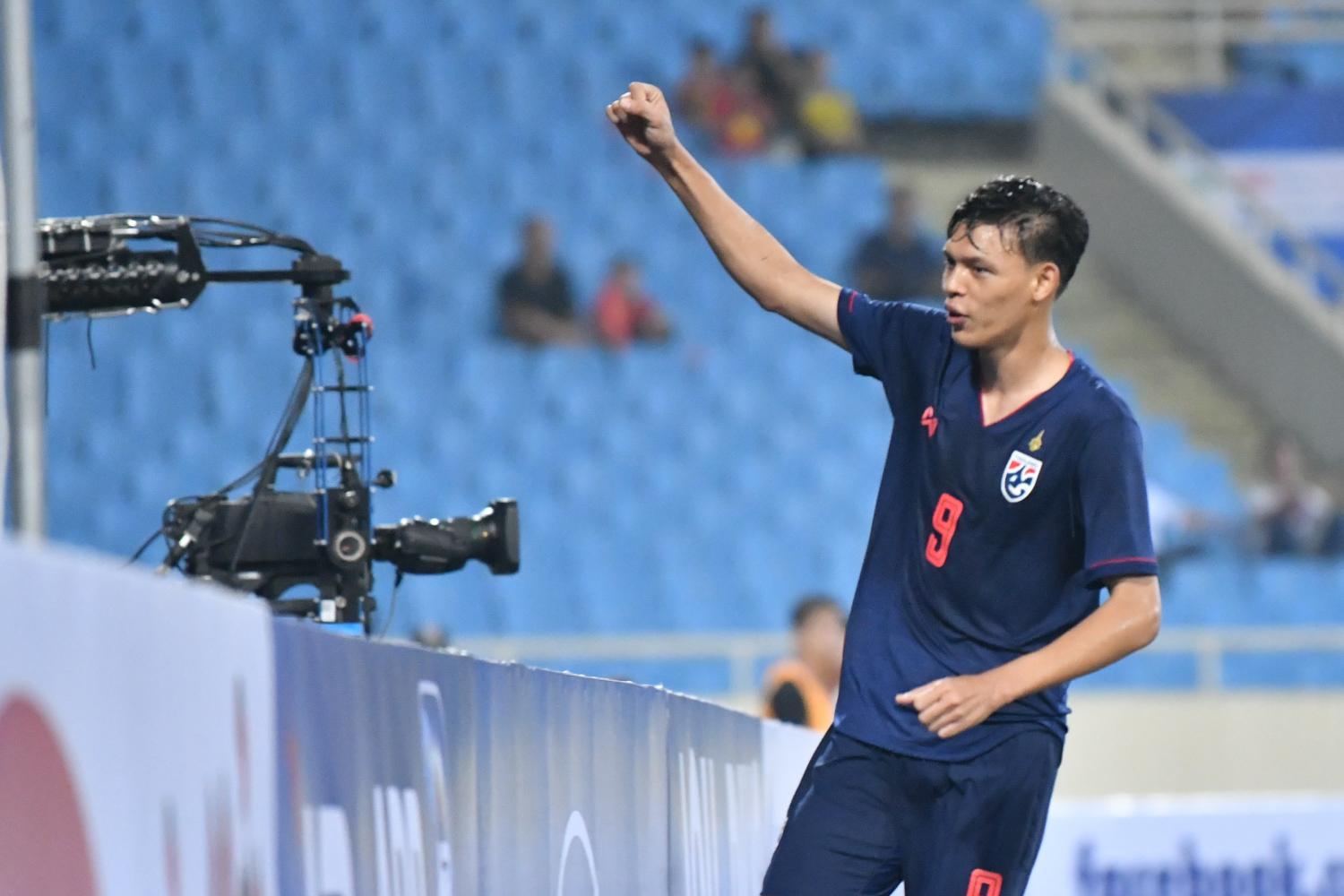 Supachai từng lĩnh thẻ đỏ trong trận đấu với U23 Việt Nam, tiền đạo này đang rất quyết tâm.