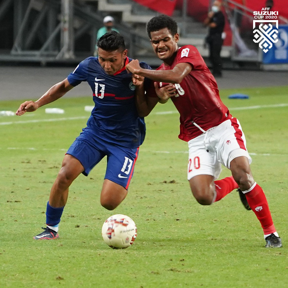 Indonesia và Singapore tạo ra một trận cầu điên rồ, không tưởng ở AFF Cup