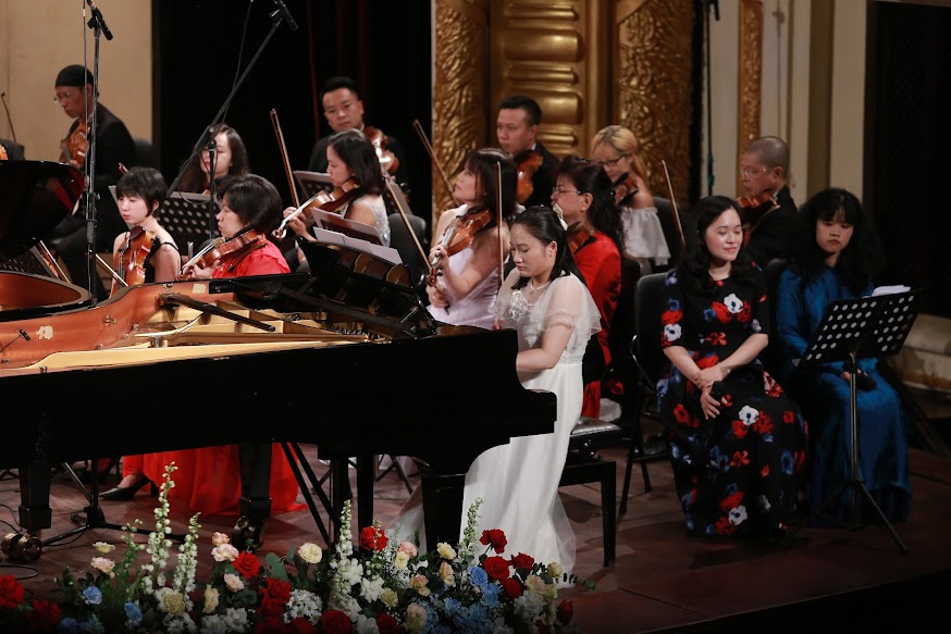 Tài năng trẻ tỏa sáng trong đêm hòa nhạc giáo dục “Classical Wonderland” - Ảnh 2