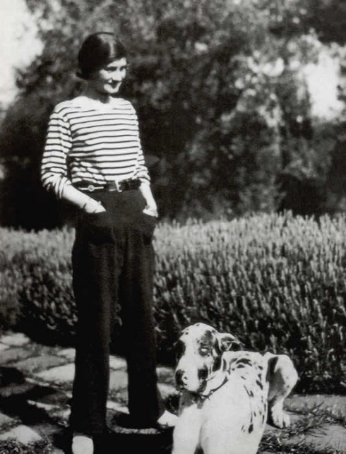 Hình ảnh của Coco Chanel thời còn trẻ