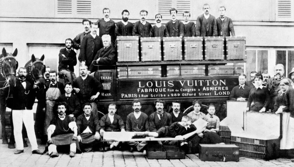 Gia đình Louis Vuitton và các công nhân tại xưởng Asnière vào năm 1888