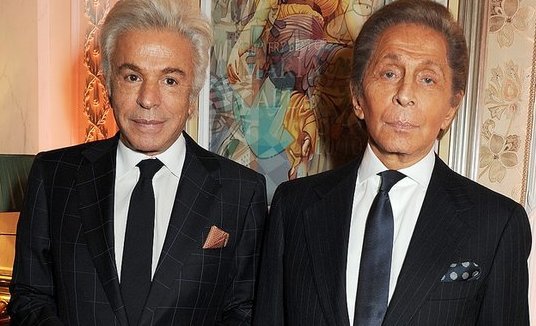 Valentino Garavani (phải) và Giancarlo Giammetti (trái) đã cùng nhau xây dựng nên một đế chế thời trang vững mạnh